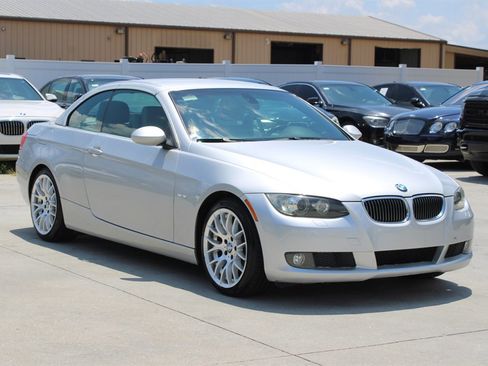 Used 2009 BMW 328i Convertible image 17