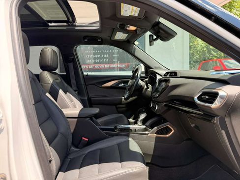 Used 2021 Chevrolet TrailBlazer ACTIV w/ Sun and Liftgate Package AWD/4WD image 24