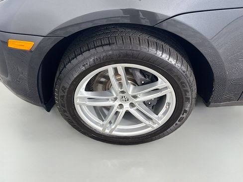 Used 2023 Porsche Macan image 37