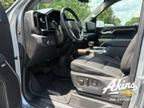 New 2026 Chevrolet Silverado 1500 RST w/ Redline Edition AWD/4WD image 12