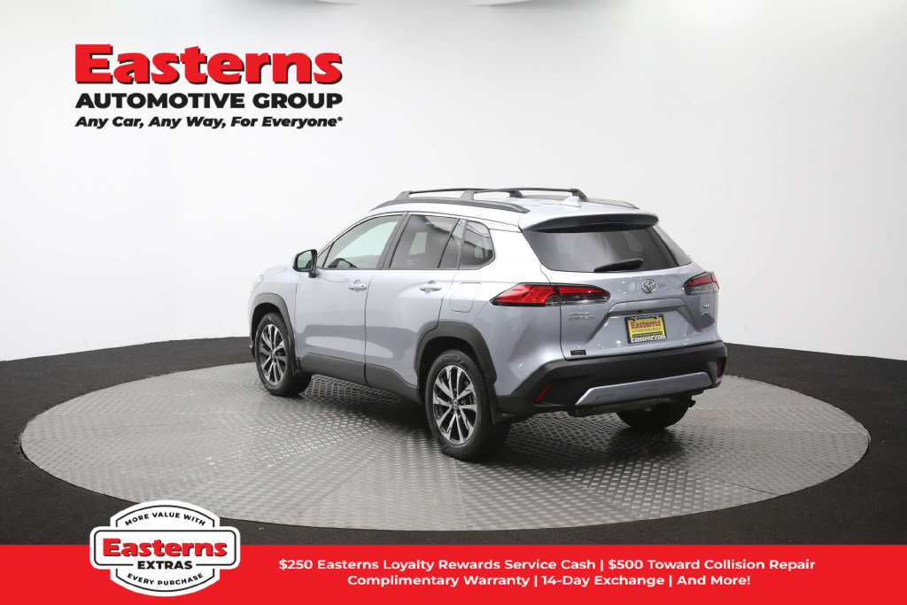 Used 2023 Toyota Corolla Cross XLE w/ Convenience Package AWD/4WD image 68