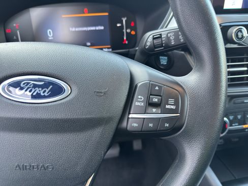Used 2025 Ford Escape Active FWD image 19