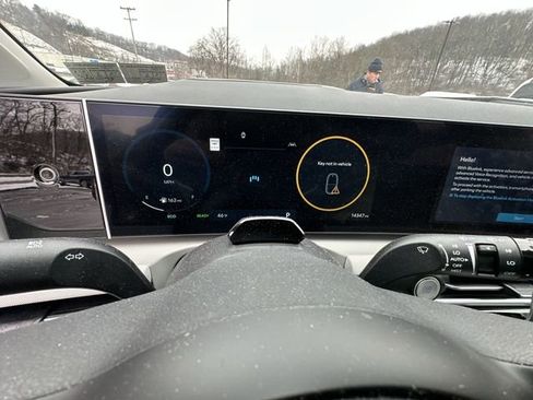 Used 2025 Hyundai Tucson Limited image 12