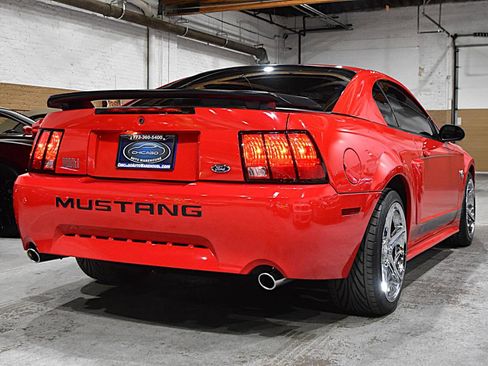 Used 2004 Ford Mustang Mach 1 RWD image 7