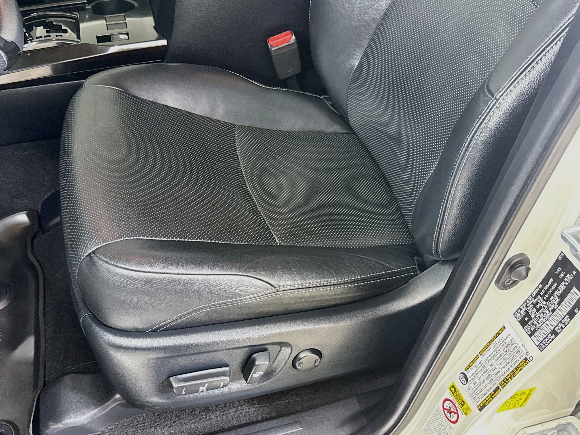 Certified 2019 Toyota 4Runner Limited AWD/4WD image 20