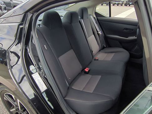 Used 2025 Nissan Sentra SV FWD image 25