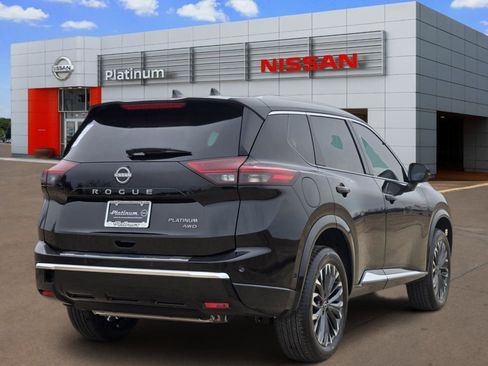 New 2026 Nissan Rogue Platinum image 5