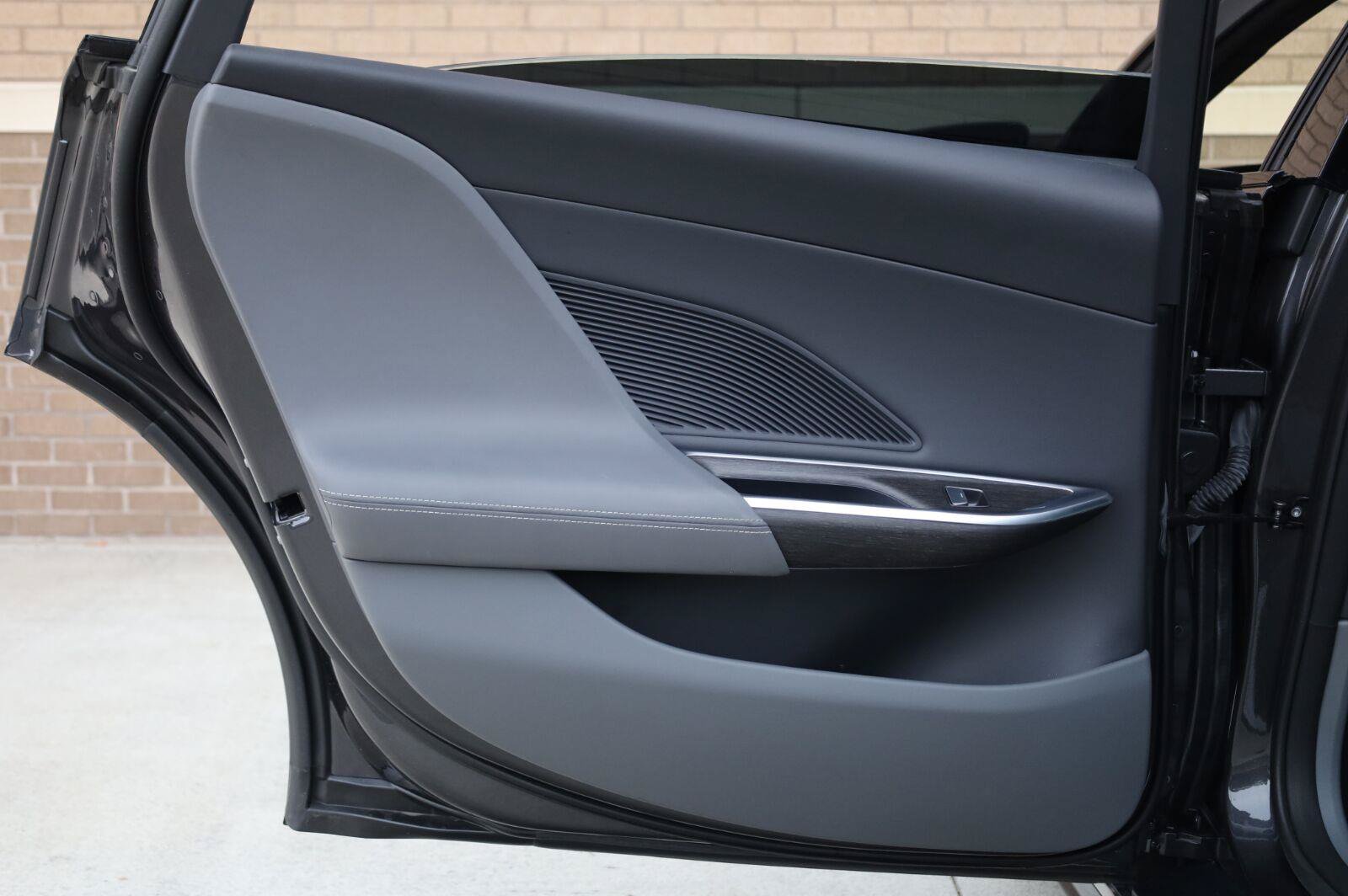 Used 2025 Lucid Air Touring AWD/4WD image 21
