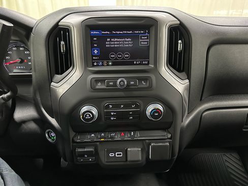 Used 2024 GMC Sierra 1500 Pro w/ Graphite Edition image 33