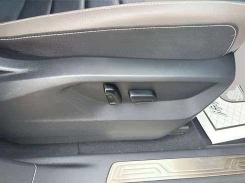 Used 2023 Volkswagen Atlas SEL Premium AWD/4WD image 7