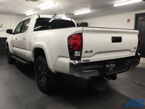 Used 2021 Toyota Tacoma SR5 image 8