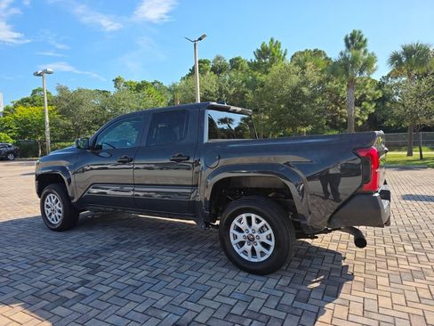 Used 2026 Toyota Tacoma SR AWD/4WD image 9