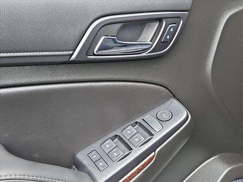 Used 2018 GMC Yukon SLE w/ HD Trailering Package AWD/4WD image 12