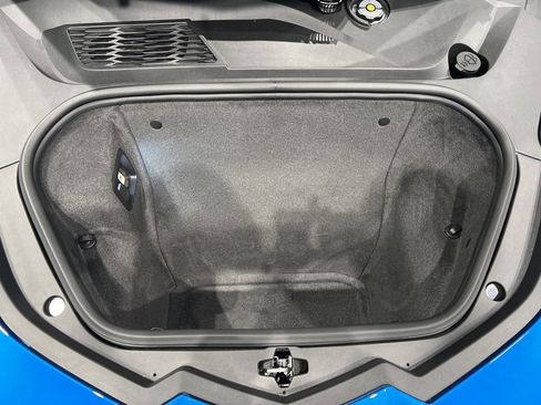 Used 2024 Chevrolet Corvette Stingray Preferred Cpe w/ Z51 Performance Package image 39