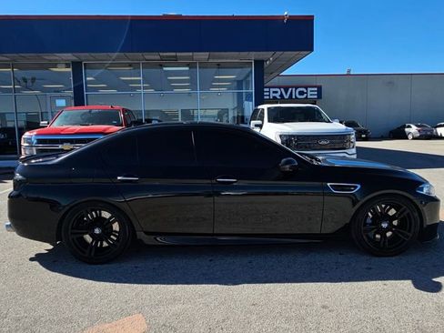 Used 2013 BMW M5 RWD image 8