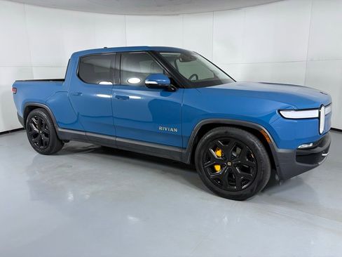 Used 2022 Rivian R1T Adventure image 11