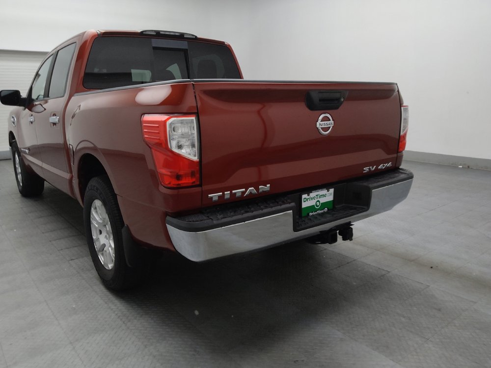 Used 2017 Nissan Titan SV AWD/4WD image 5