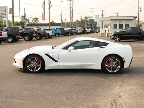 Used 2016 Chevrolet Corvette Stingray Coupe w/ 2LT Preferred Equipment Group RWD image 4