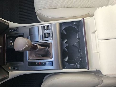 Used 2017 Lexus GX 460 image 15