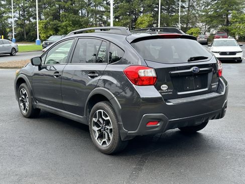 Used 2017 Subaru Crosstrek 2.0i Premium w/ Popular Package #1 AWD/4WD image 9