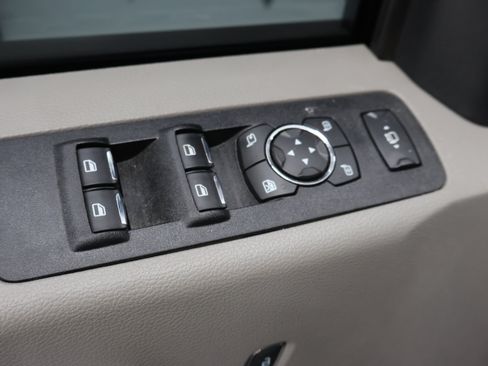 Used 2021 Ford F250 XLT w/ XLT Premium Package AWD/4WD image 45