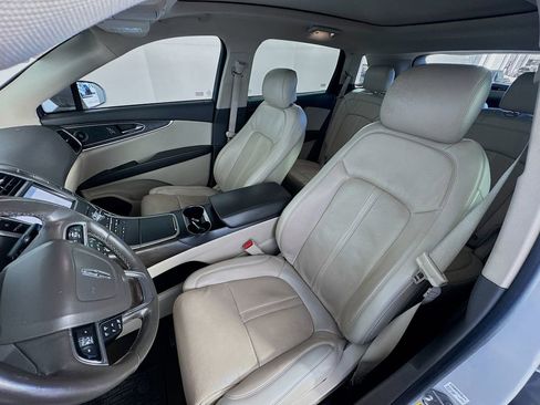 Used 2020 Lincoln Nautilus Reserve w/ Equipment Group 201A image 21