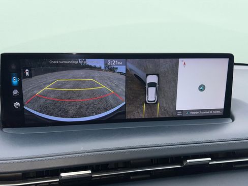 Used 2022 Genesis GV70 3.5T Sport w/ Sport Prestige Package image 16