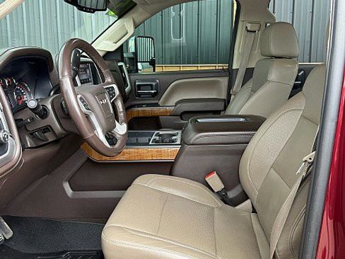 Used 2015 GMC Sierra 2500 SLT w/ Duramax Plus Package AWD/4WD image 7