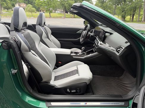 Used 2024 BMW M4 xDrive Competition w/ Executive Package AWD/4WD image 32