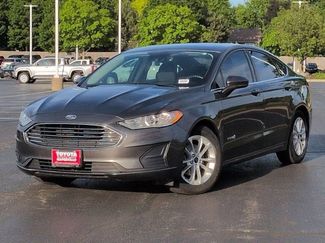 Used 2019 Ford Fusion SE FWD video 2
