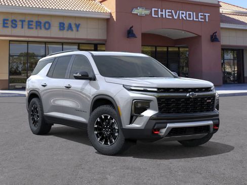 New 2026 Chevrolet Traverse Z71 w/ Driver Confidence Package image 7