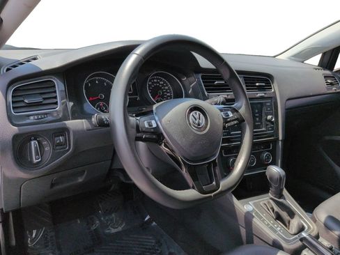 Used 2020 Volkswagen Golf 4-Door FWD image 15