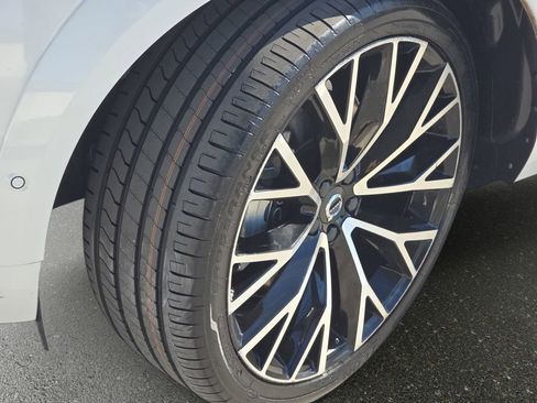 Used 2018 Volvo XC60 T6 Inscription w/ Luxury Seat Package image 36