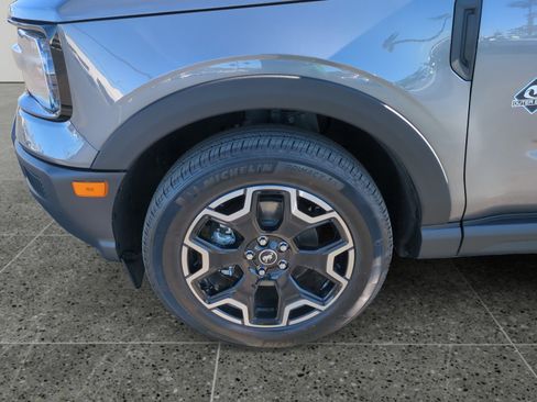 Used 2025 Ford Bronco Sport Outer Banks image 14