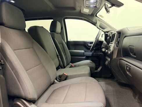 Used 2019 Chevrolet Silverado 1500 Custom w/ Custom Value Package AWD/4WD image 22