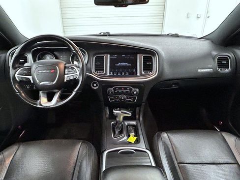 Used 2018 Dodge Charger GT image 13