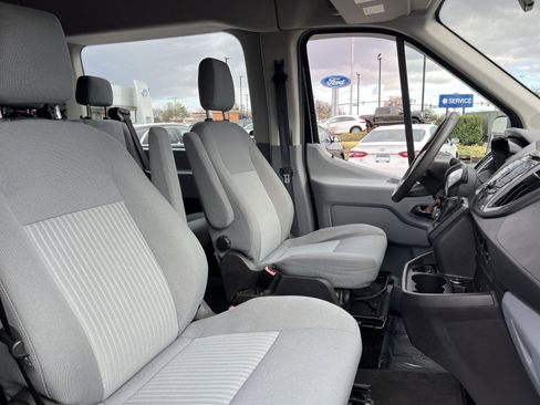 Used 2016 Ford Transit 350 XLT image 24