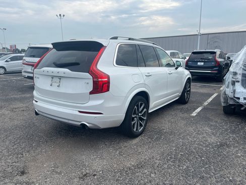 Used 2019 Volvo XC90 T5 Momentum FWD image 4