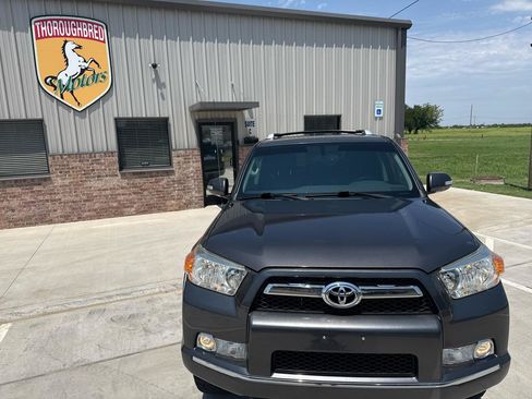 Used 2011 Toyota 4Runner Limited w/ Convenience Pkg AWD/4WD image 5