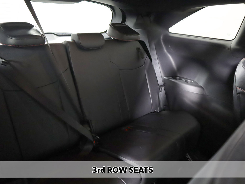 Used 2025 Toyota Sienna XSE FWD image 8