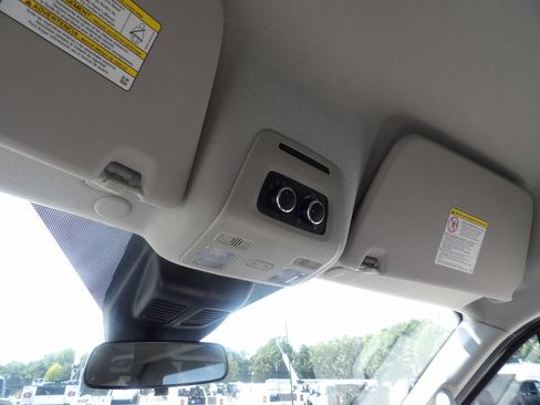 Used 2024 Ford Transit 350 XLT RWD image 24