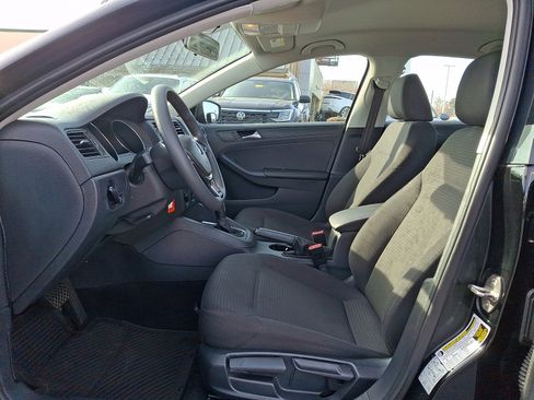 Used 2016 Volkswagen Jetta S image 13