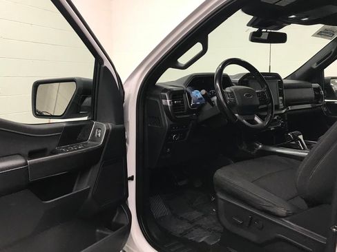 Used 2022 Ford F150 XLT w/ Equipment Group 302A High image 11