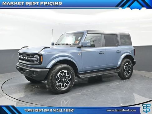 New 2025 Ford Bronco Outer Banks image 1