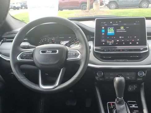 Used 2023 Jeep Compass Limited AWD/4WD image 10