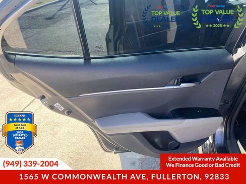 Used 2018 Toyota Camry LE FWD image 25