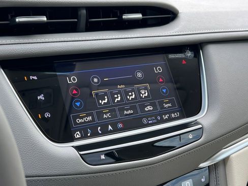 New 2026 Cadillac XT5 Premium Luxury w/ LPO, Floor Liner Package image 43