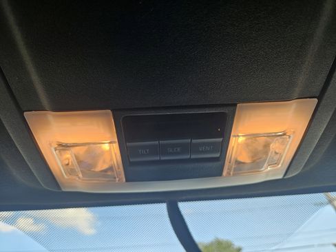 Used 2016 Ford Expedition XLT w/ Equipment Group 202A image 24