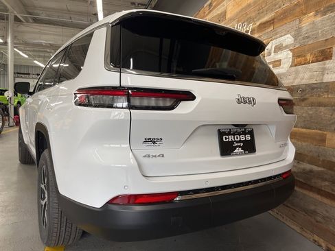 New 2025 Jeep Grand Cherokee L Limited w/ Luxury Tech Group II image 56