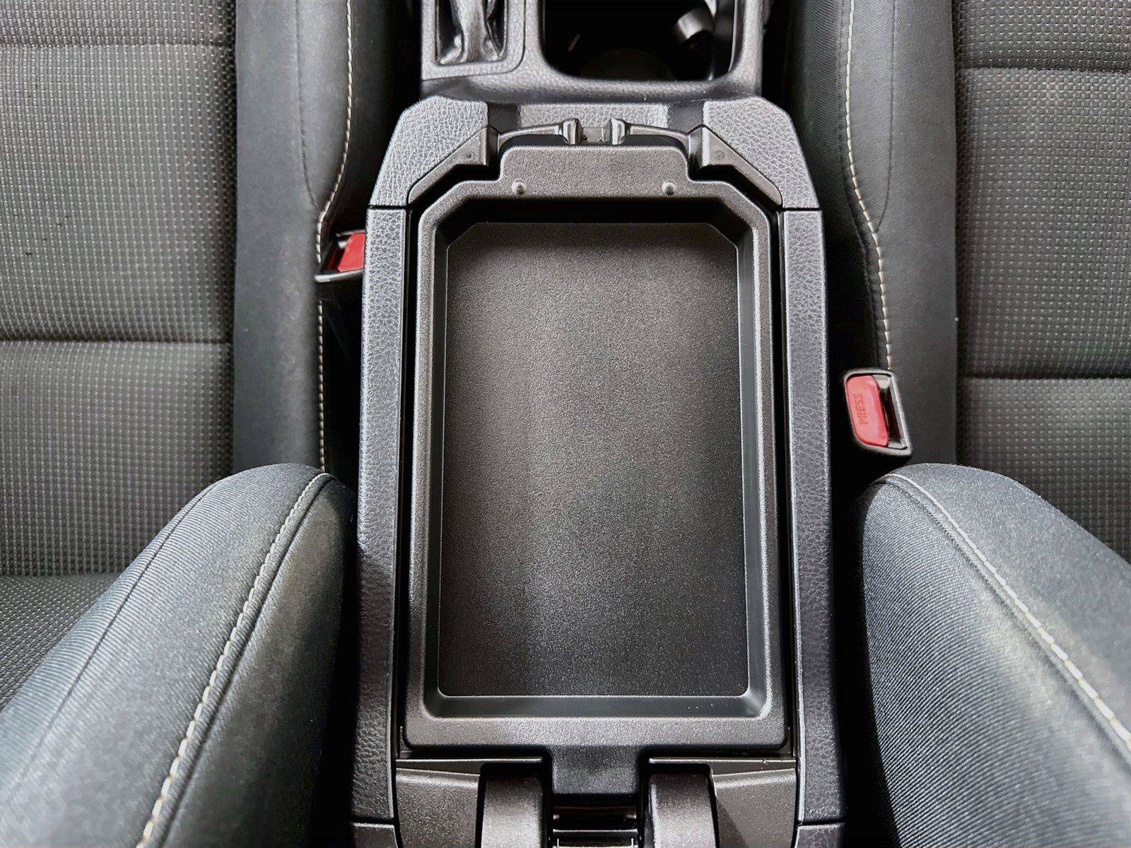 Used 2018 Toyota RAV4 XLE FWD image 32